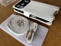 iPhone17Pro ケース 財布型 ショルダー付き 白