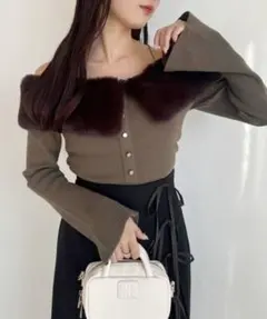 NICE CLAUP フェイクファービジューニット ブラウン