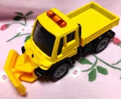 トミカ 【美品】メルセデスベンツ ウニモグ 除雪車 【絶版】のサムネイル