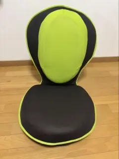 人間工学メッシュ座椅子 黒と緑