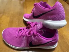Nike レディースランニングシューズ