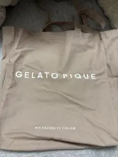 ベージュ トートバッグ