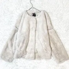 ザラ TRF フェイクファー ノーカラージャケット ベージュ S ふんわり　秋冬