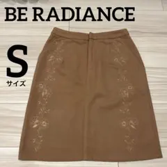 【BE RADIANCE】フラワー刺繍　台形ミニスカート