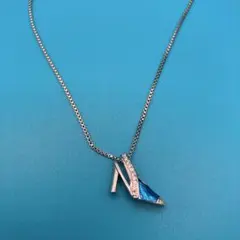 7-ハイヒールデザイン ネックレス 青