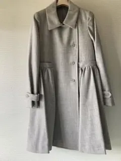 未使用　グレー フレアシルエット コートのサムネイル