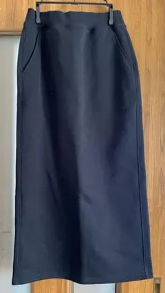 GU ヘビーウェイトスウェットナロースカート　Mサイズ　黒　ブラック