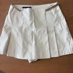 ZARA ミニスカート　（中はパンツ）のサムネイル