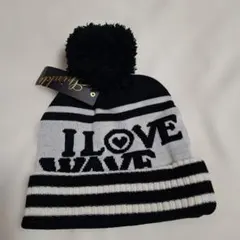 ★新品タグ付き　ニット帽　白黒　ポンポン付き　アクリル