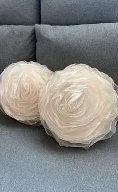 花ラウンド型クリーム色クッション2個セット