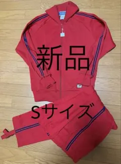 赤ジャージ上下セット　Sサイズ　ジュニア女の子ルームウェア　新品　小さいサイズ