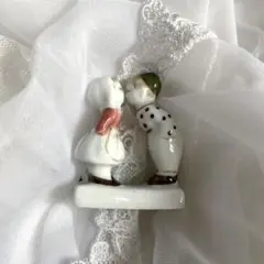 kiss pottery figurines
