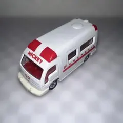 多美卡 日產救護車