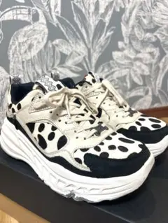 2026年最新】ugg スニーカー ダルメシアンの人気アイテム - メルカリ