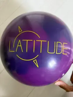 LATITUDE ボウリングボール　14ポンドのサムネイル