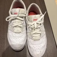 Jordan Series ホワイトスニーカー