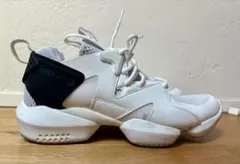 Reebok フューリー　スニーカー ホワイト