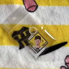 阪神タイガース 佐藤輝明選手 90周年限定目印チャーム