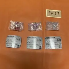ガチャ　サンリオ　クリスタルめじるしアクセサリー　ハローキティ　クロミ　シナモン
