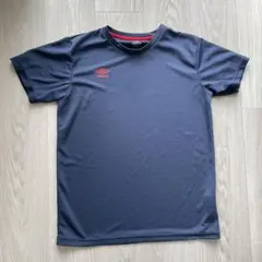 【美品】umbro トレーニングシャツ　Mサイズ