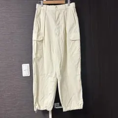 ユニクロ　イージーカーゴパンツ　Mサイズ