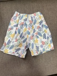 ユニクロ　リーフ柄ショートパンツ　80
