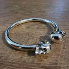オシャレな　スカルデザイン バングル シルバー ヴィンテージ