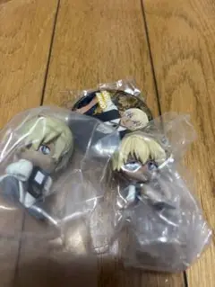 安室透フィギュアとバッジセットカプセルトイ