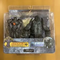 ゴジラ2体・キングコング・ウルトラマン、仮面ライダー フィギュアセット美品 限定販売】UA Monsters KONG (2024)with SUKO From映画「GODZILLA×KONG