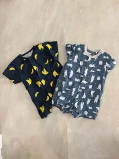 【美品】ベビー ロンパース 2枚セット バナナ シロクマ　60〜70cmのサムネイル