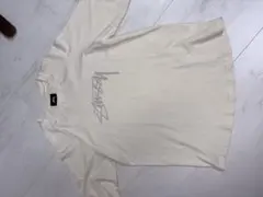stussy クリーム色 ロゴプリント Tシャツ
