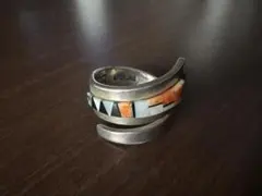 ナバホ族 Albert Nells アルバートネルズ インレイリング 13号 - メルカリ