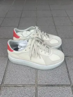 オニツカタイガー　DELECITY 25.5cm