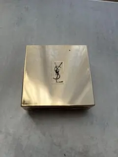 Yves Saint Laurent クッションファンデーション #B30