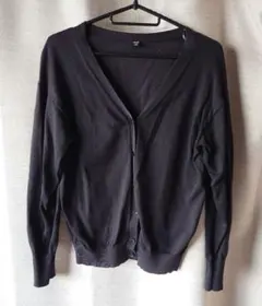 ユニクロ　UVカットスーピマコットンVネックカーディガン　Mサイズ　黒