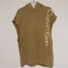 Calvin Klein ベージュ フード付きノースリーブパーカーのサムネイル