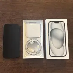 iPhone15(128GB 箱、同梱品完備)Spigenケース付き - メルカリ