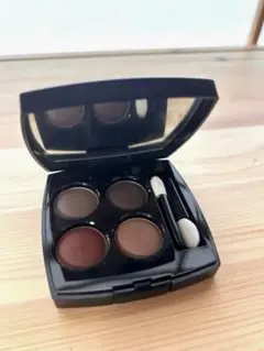 CHANEL シャネル　レキャトルオンブル　アイシャドウ