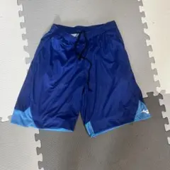 ネイビーブルー ショートパンツ