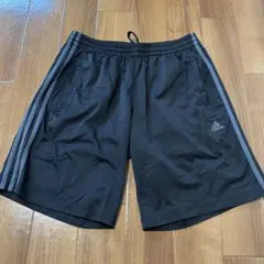 【adidas】メンズ黒 ショートパンツ 3本ライン　Lサイズ