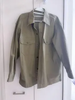 カーキ ジャケット