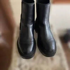ZARA フラットチェルシーブーツ　サイドゴア　35