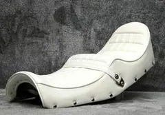 し*ん様 NC36 新あんこ 鋲打ち E4白 カスタムシート/CB400four NC36 新あんこ 鋲打ち E4白 カスタムシート/CB400fourチョビ三の