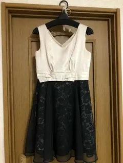 パーティードレス