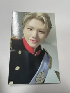 SEVENTEEN CAFE in Seoul ウジ　カフェ　トレカ　軍服