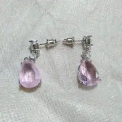 ピンクドロップ型ピアス シルバー