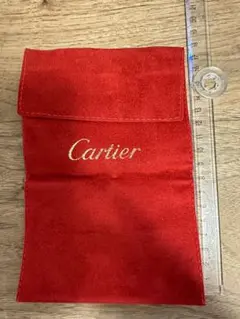 Cartier レッドスエードポーチ