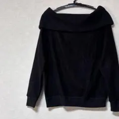 【イング】　オフショルダー ブラック ニット　Mサイズ