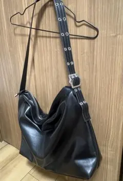 SHEIN ショルダーバッグ 大容量 トートバッグのサムネイル