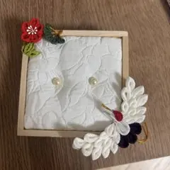 リングピロー 白い布地 花と鶴デザイン　和装　結婚式　和婚